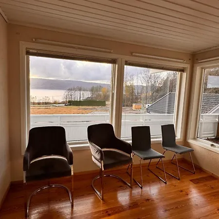 Rorvikjordet 12 Flott Hus Ved Utsikt Apartmán *